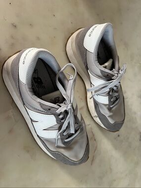 New Balance 237 Sneaker - Light Gray & Tan Accents